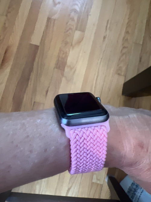 Customer wearing Coobry Loop Band